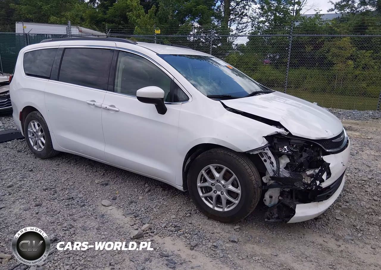 2020 Chrysler Voyager Lxi
