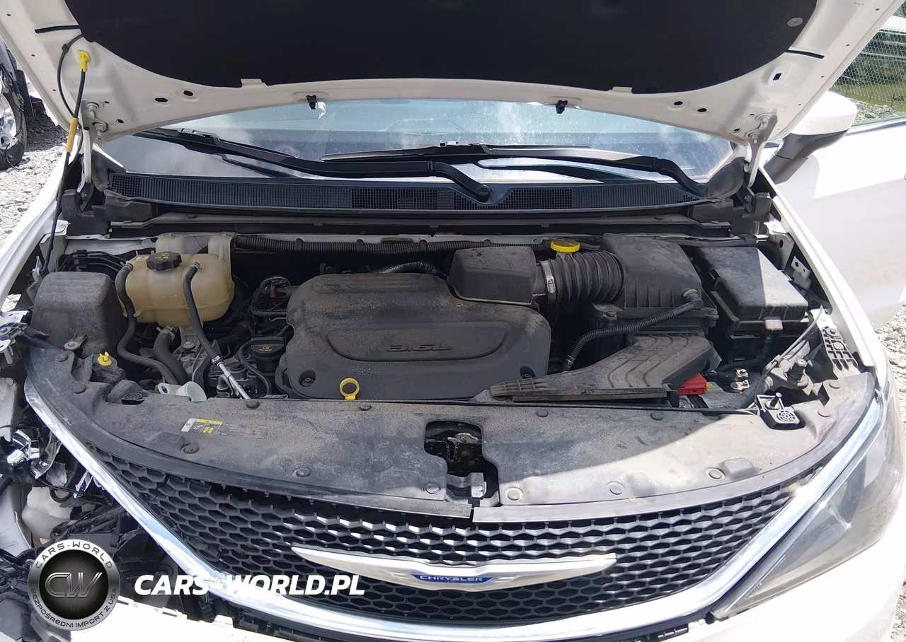 2020 Chrysler Voyager Lxi VIN:2C4RC1DG5LR262201 - 10