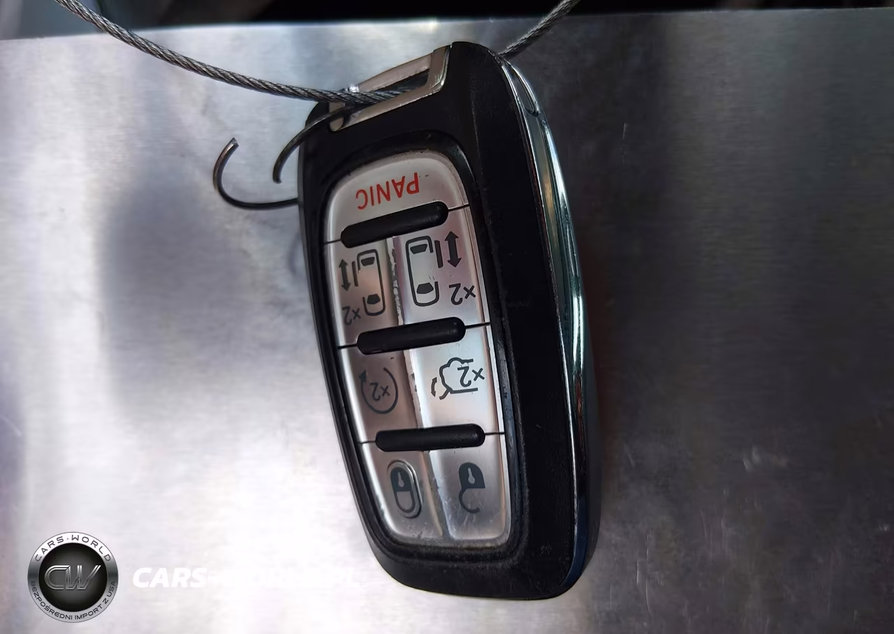2020 Chrysler Voyager Lxi VIN:2C4RC1DG5LR262201 - 11