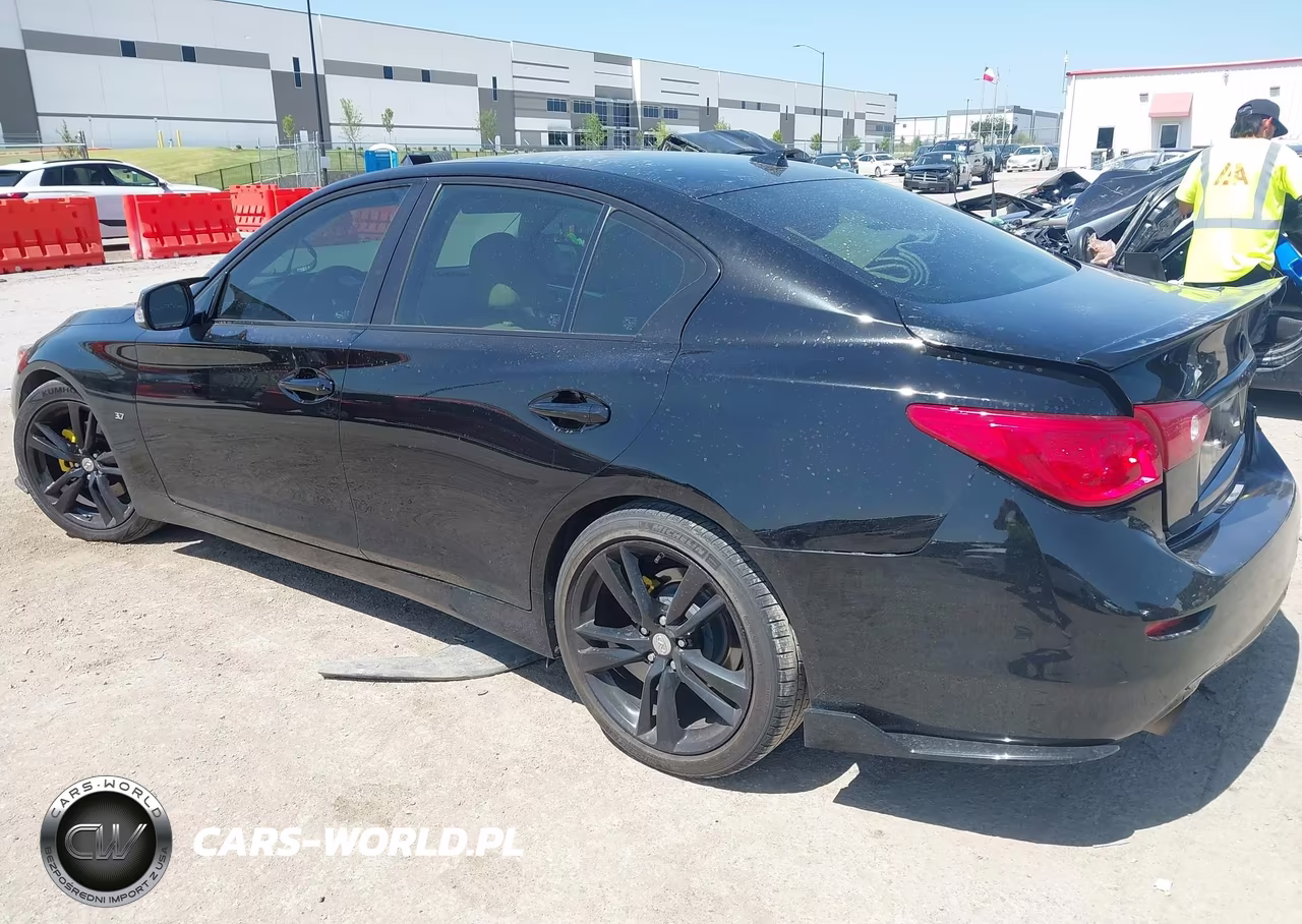2015 Infiniti Q50 Premium VIN:JN1BV7AP2FM342813 - 3