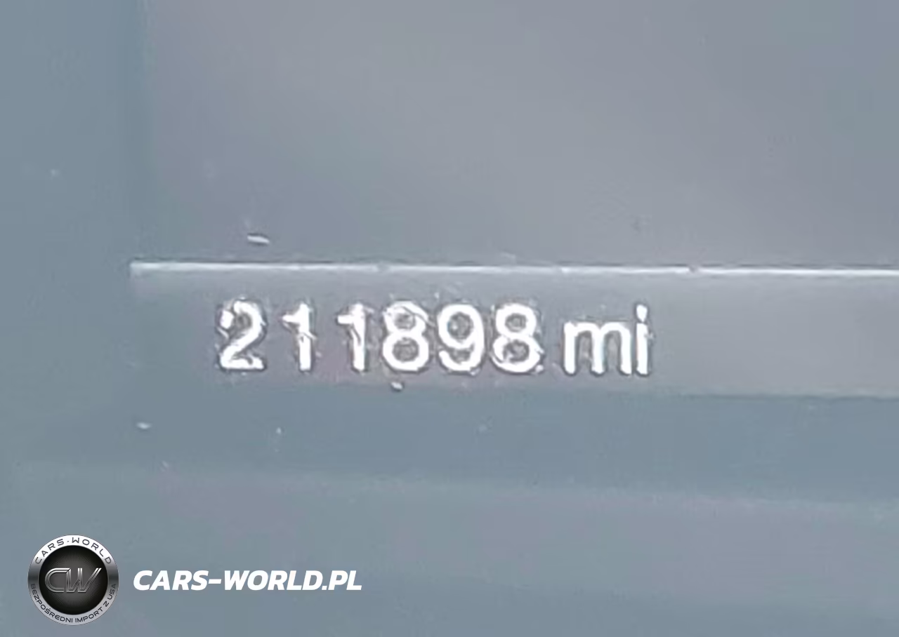 2011 Ford Explorer Limited VIN:1FMHK7F81BGA87464 - 16