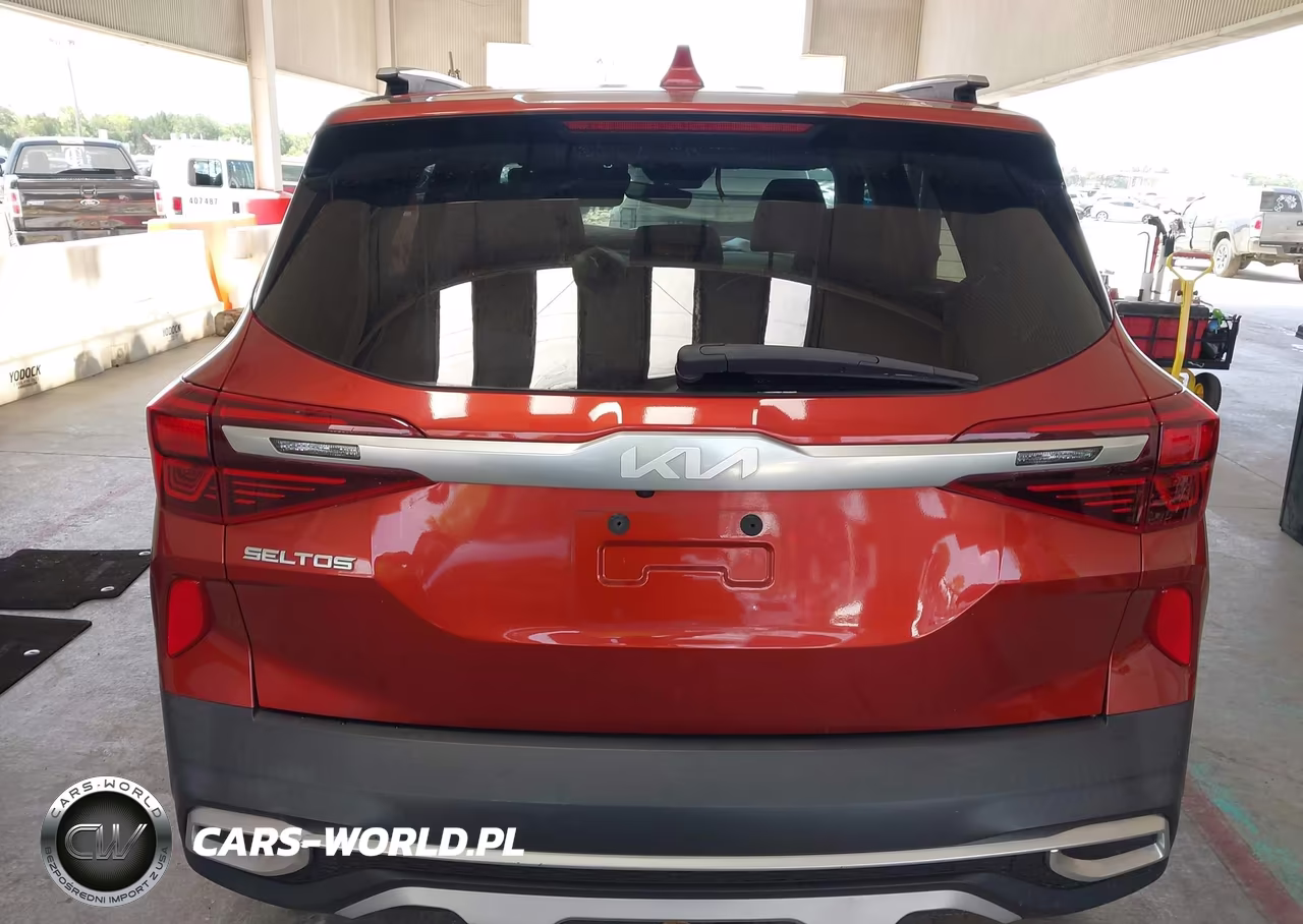 2023 Kia Seltos S VIN:KNDEU2AA6P7351123 - 16