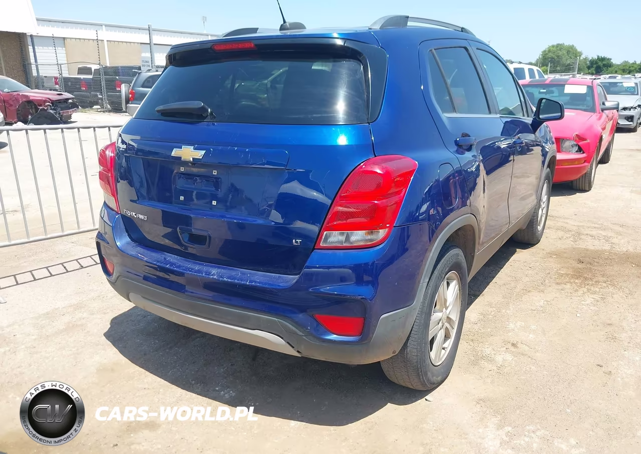 2017 Chevrolet Trax Lt VIN:3GNCJPSBXHL140757 - 4