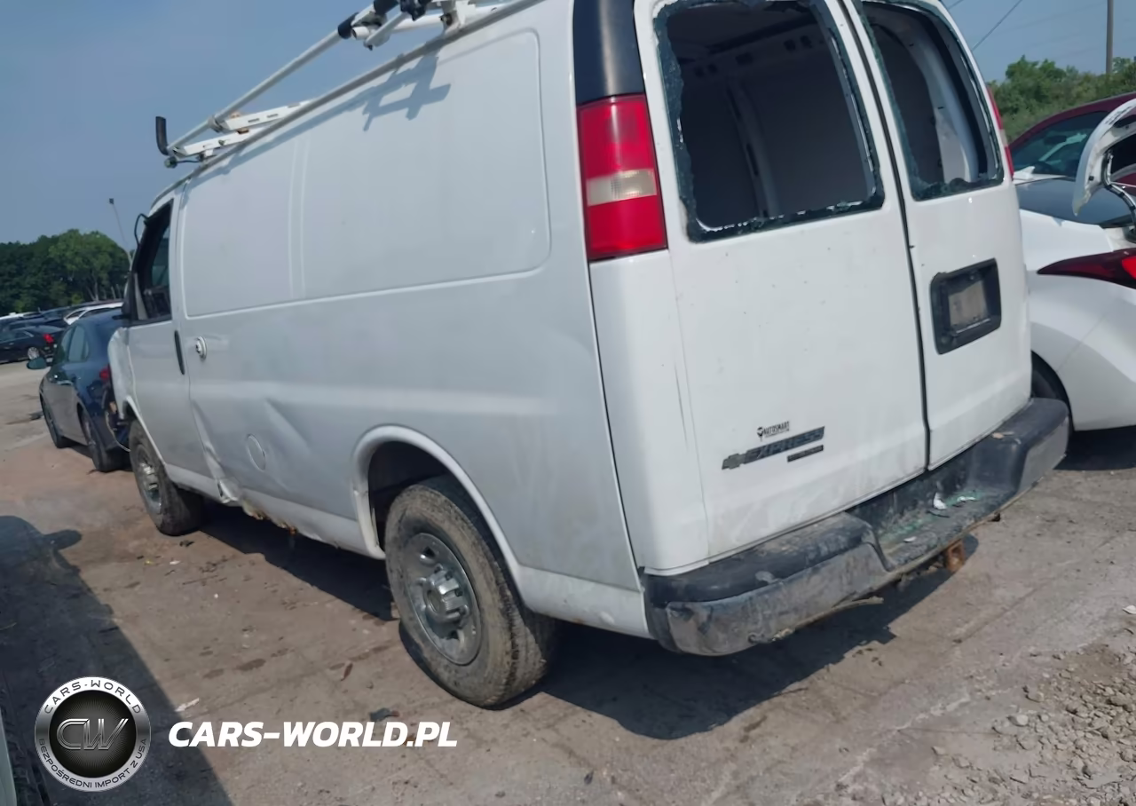 2014 Chevrolet Express 2500 Work Van VIN:1GCWGFCAXE1146727 - 3