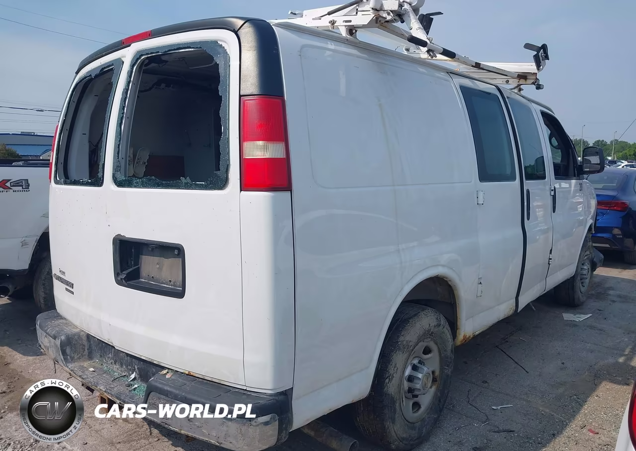 2014 Chevrolet Express 2500 Work Van VIN:1GCWGFCAXE1146727 - 4