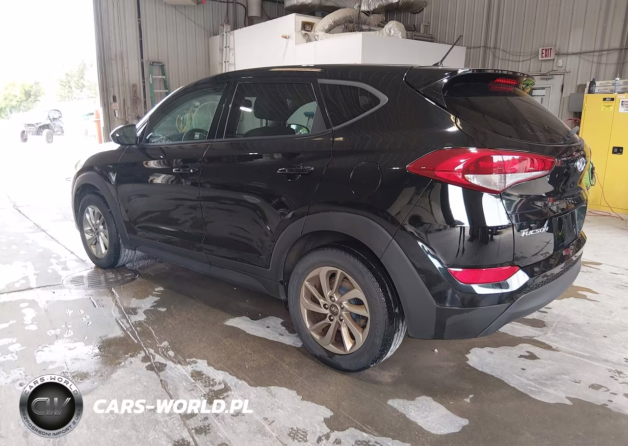2018 Hyundai Tucson Se VIN:KM8J2CA4XJU656200 - 3