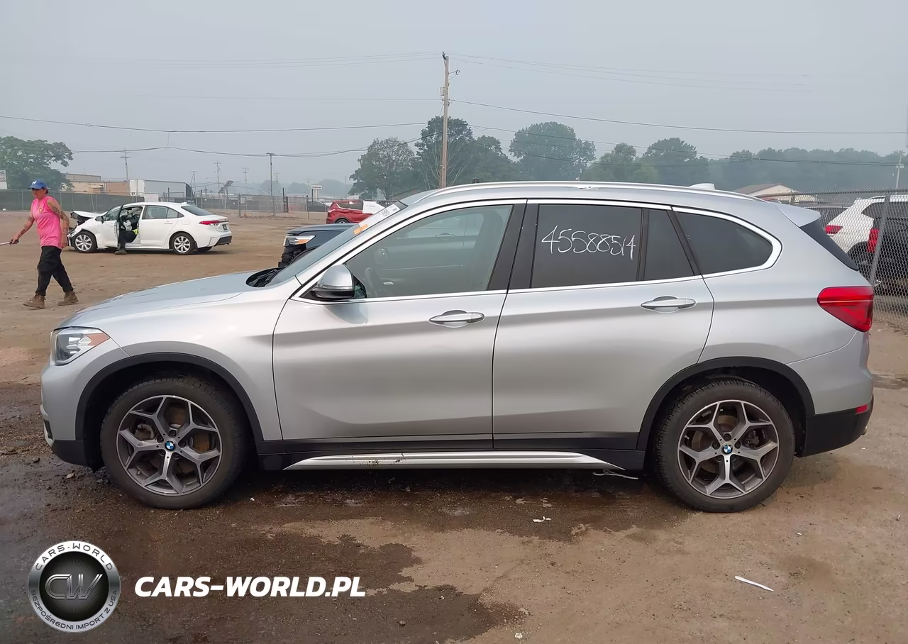 2019 BMW X1 Sdrive28I VIN:WBXHU7C57K3H45634 - 14