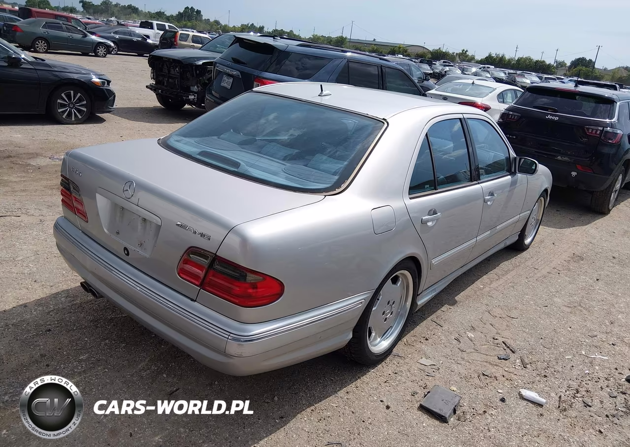 2000 Mercedes-Benz E 55 Amg VIN:WDBJF74J0YB071714 - 4