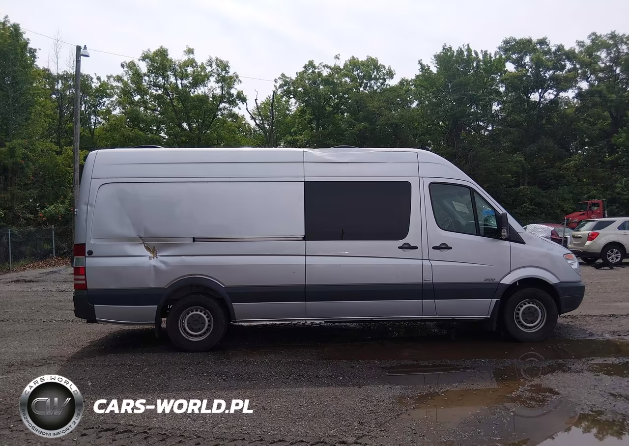 2012 Mercedes-Benz Sprinter 2500 High Roof VIN:WD3PE8CC7C5624870 - 13