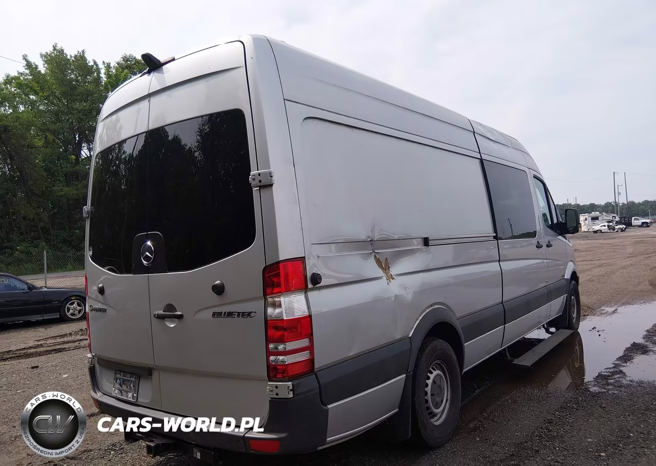 2012 Mercedes-Benz Sprinter 2500 High Roof VIN:WD3PE8CC7C5624870 - 4