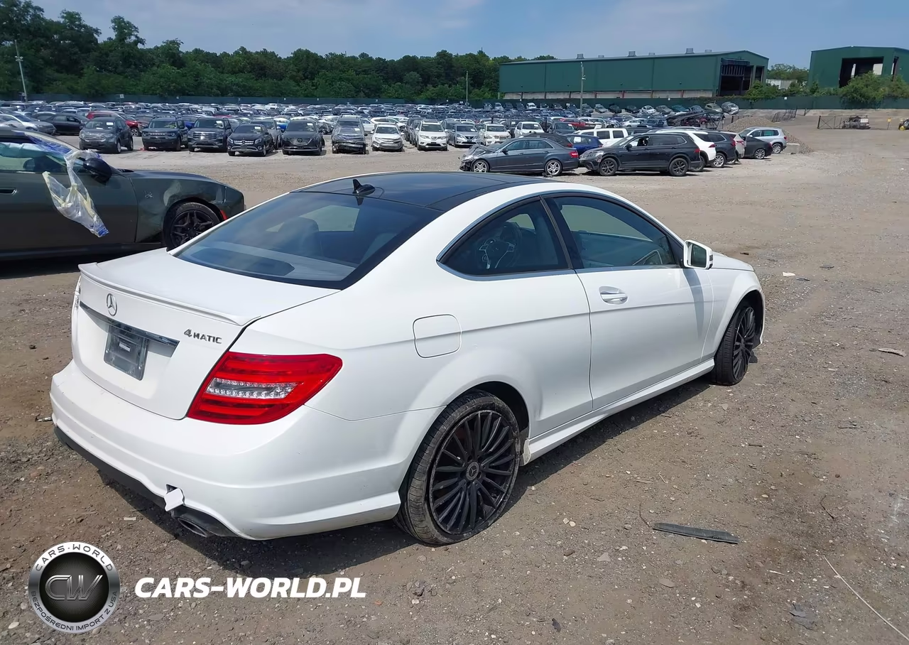2014 Mercedes-Benz C 350 Sport 4Matic VIN:WDDGJ8JB2EG215250 - 4
