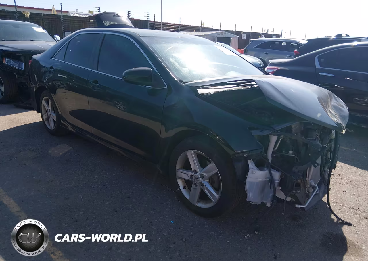 2014 Toyota Camry Se – zdjęcie 1 z 17