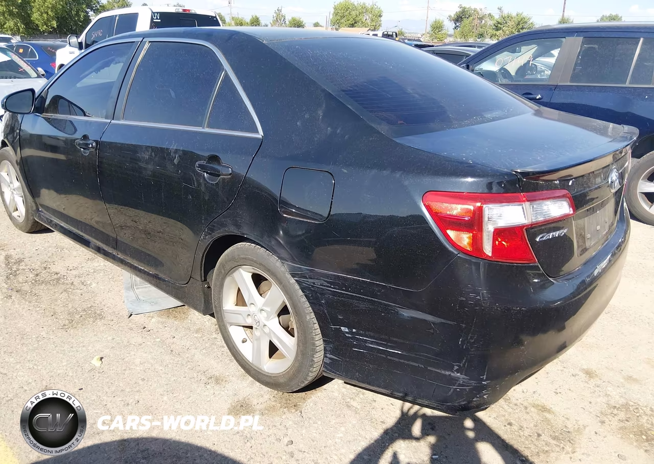 2014 Toyota Camry Se VIN:4T1BF1FK0EU352576 - 3