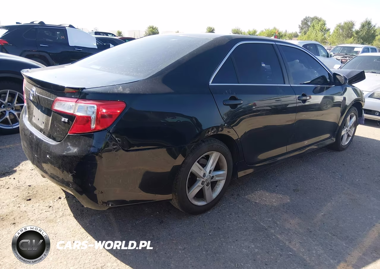 2014 Toyota Camry Se VIN:4T1BF1FK0EU352576 - 4