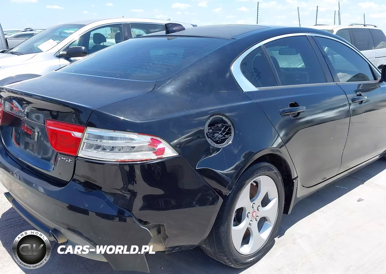2017 Jaguar Xe 25T VIN:SAJAR4BG5HA947232 - 6