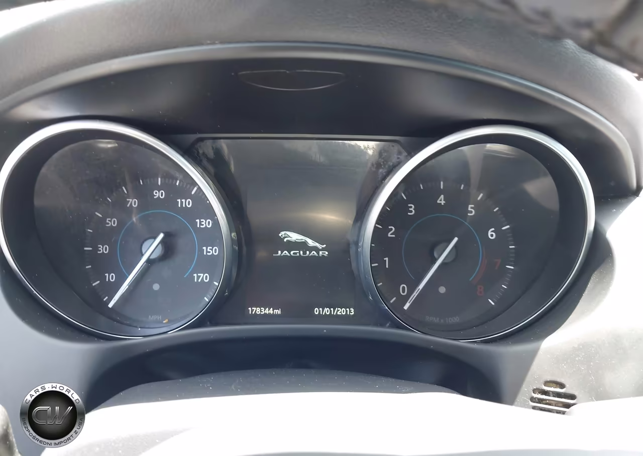 2017 Jaguar Xe 25T VIN:SAJAR4BG5HA947232 - 7