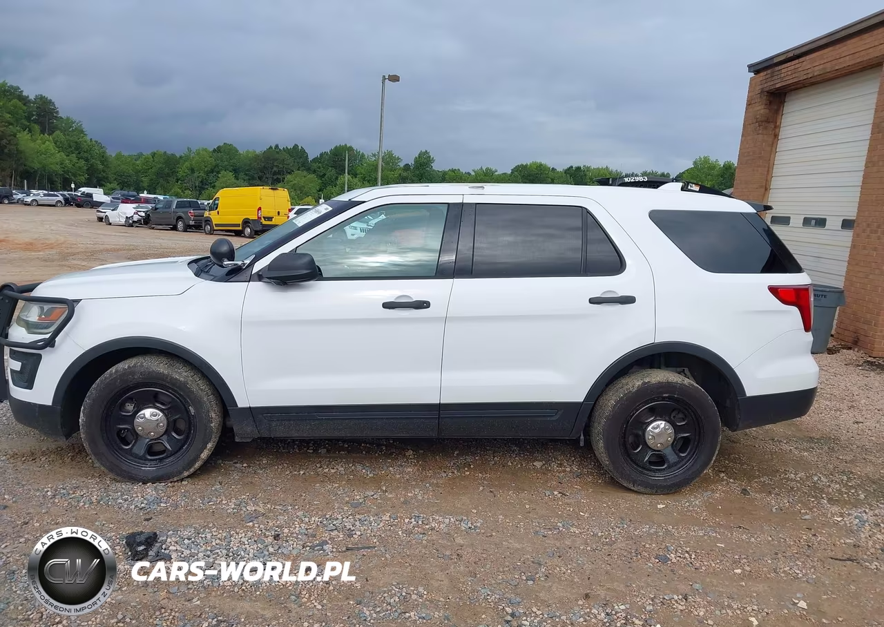 2016 Ford Utility Police Interceptor VIN:1FM5K8AR9GGC72703 - 14