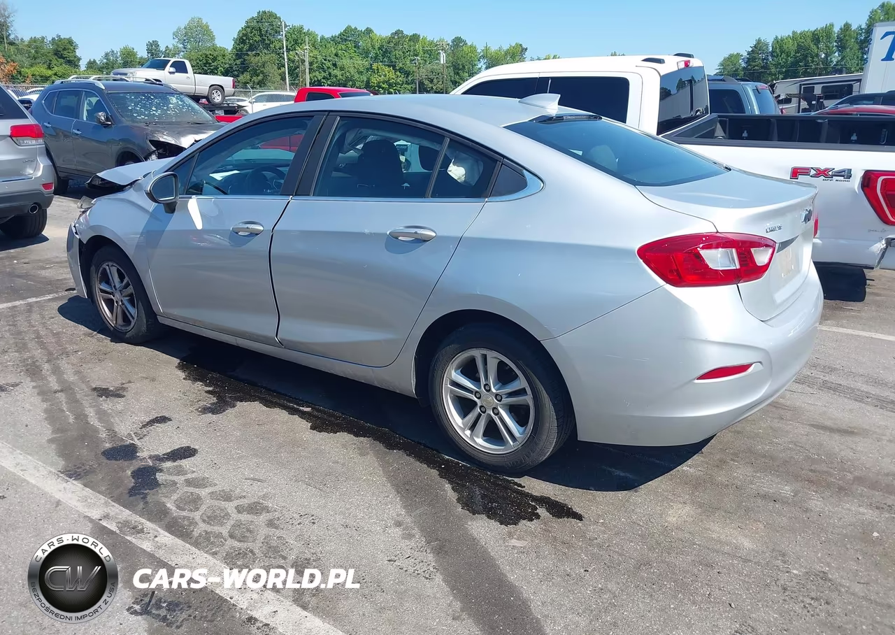 2017 Chevrolet Cruze Lt Auto VIN:1G1BE5SM5H7120220 - 3