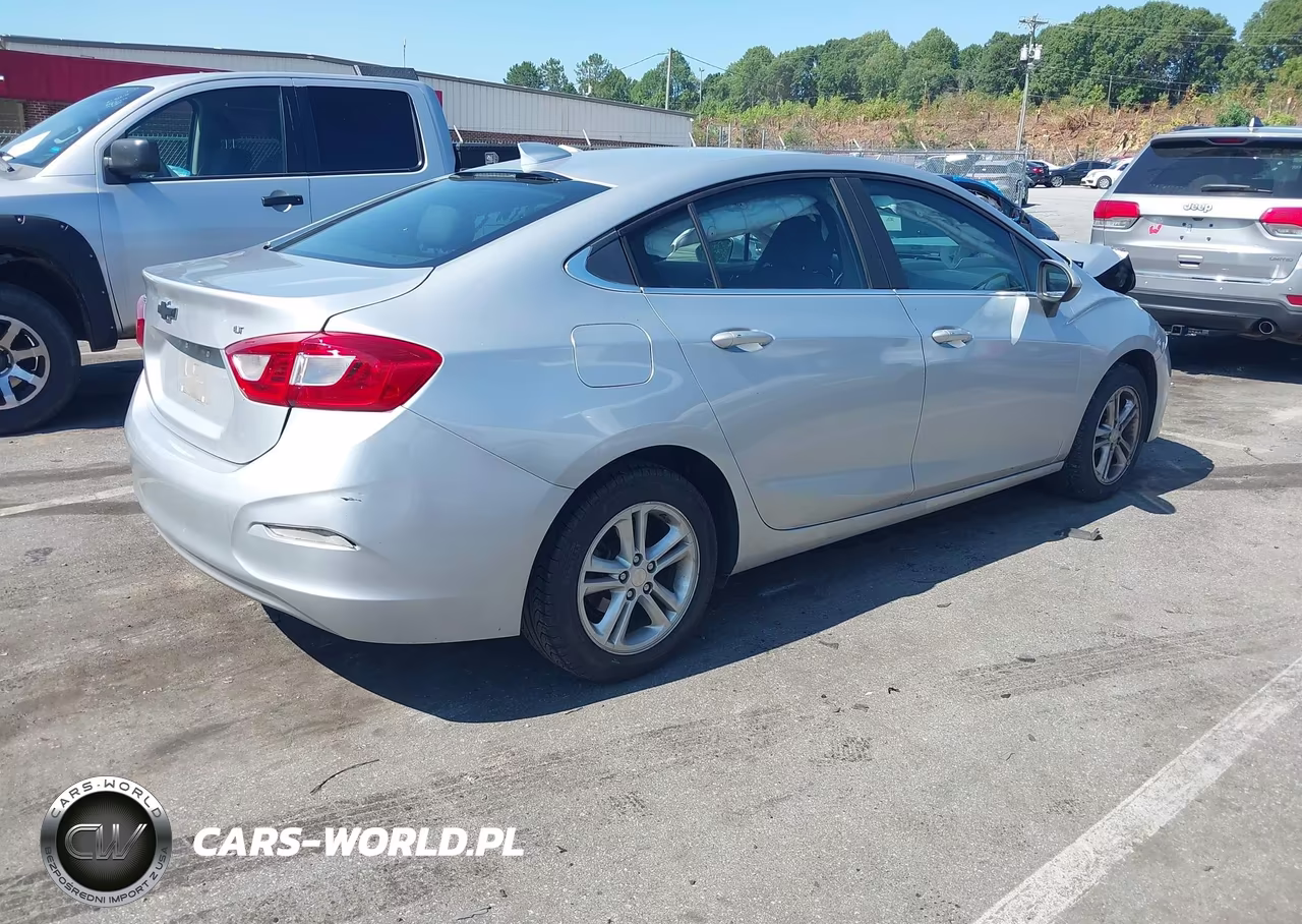 2017 Chevrolet Cruze Lt Auto VIN:1G1BE5SM5H7120220 - 4