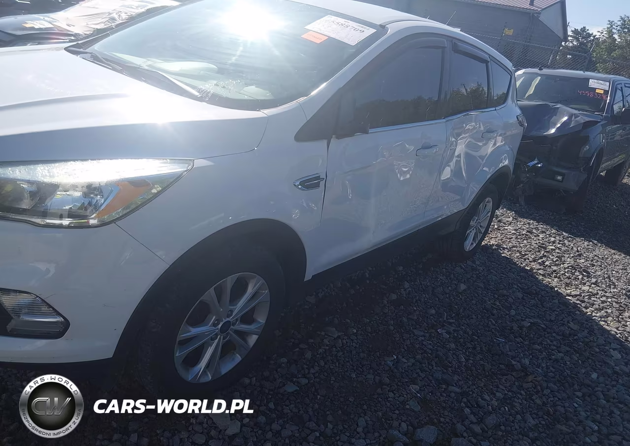 2017 Ford Escape Se VIN:1FMCU9GD3HUE68707 - 6