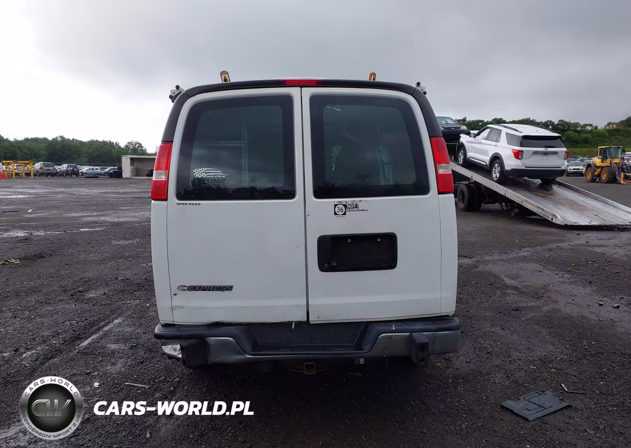2018 Chevrolet Express 2500 Work Van VIN:1GCWGAFG8J1906232 - 16