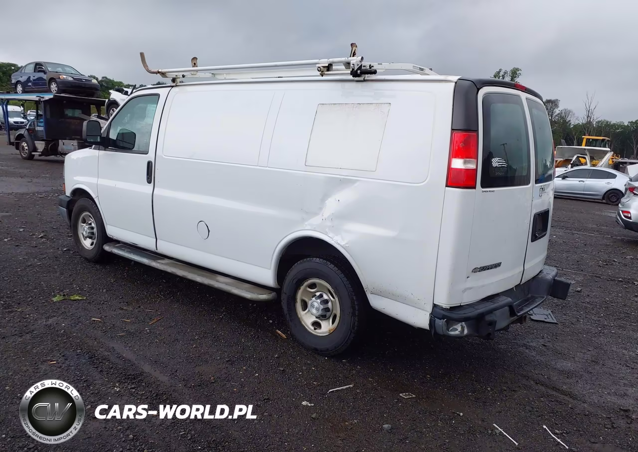 2018 Chevrolet Express 2500 Work Van VIN:1GCWGAFG8J1906232 - 3