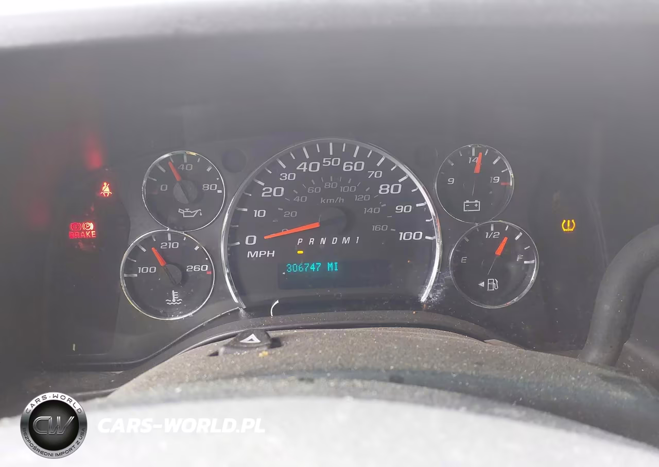 2018 Chevrolet Express 2500 Work Van VIN:1GCWGAFG8J1906232 - 7