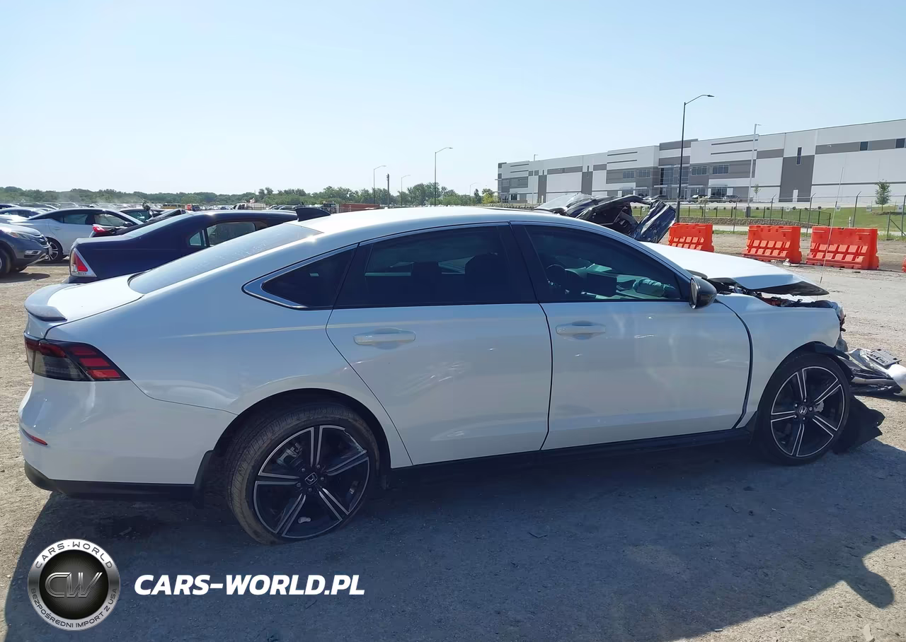 2024 Honda Accord Hybrid Sport VIN:1HGCY2F51RA097805 - 13