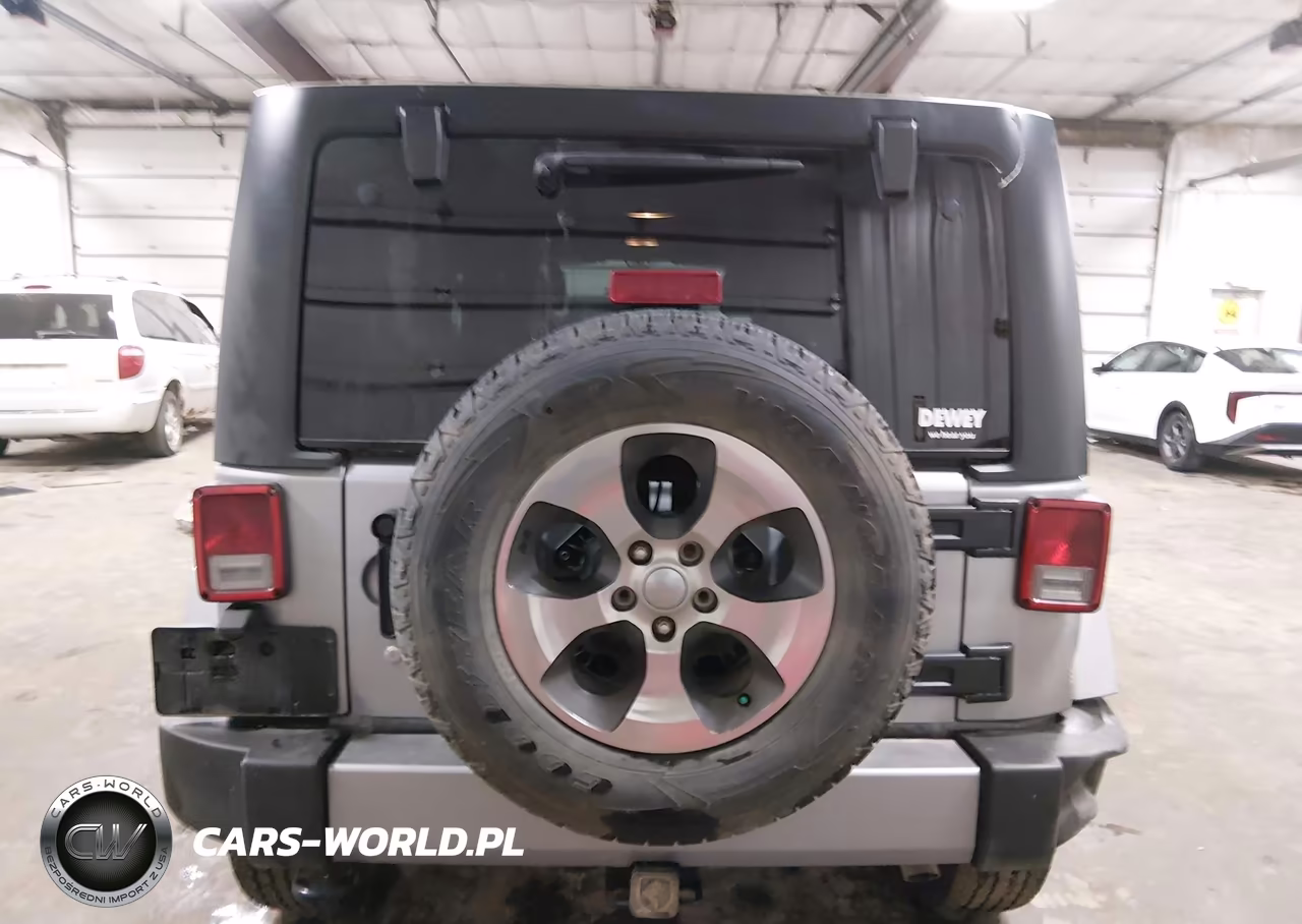 2018 Jeep Wrangler Jk Unlimited Sahara VIN:1C4HJWEGXJL825035 - 16