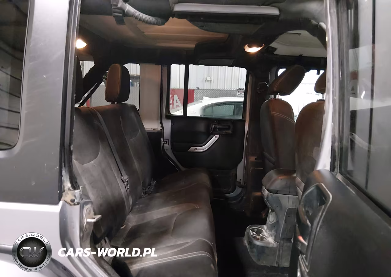 2018 Jeep Wrangler Jk Unlimited Sahara VIN:1C4HJWEGXJL825035 - 8