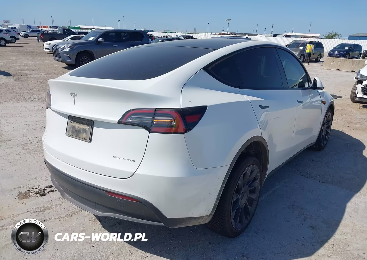 2021 Tesla Model Y Long Range Dual Motor All-Wheel Drive VIN:5YJYGDEE2MF257386 - 4