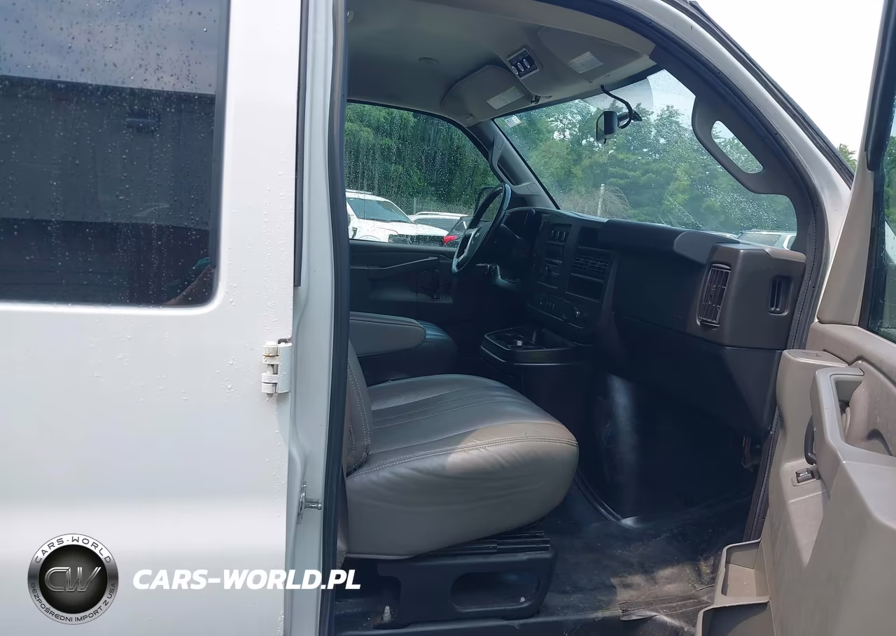 2019 Chevrolet Express 2500 Ls VIN:1GAWGEFG5K1333971 - 5