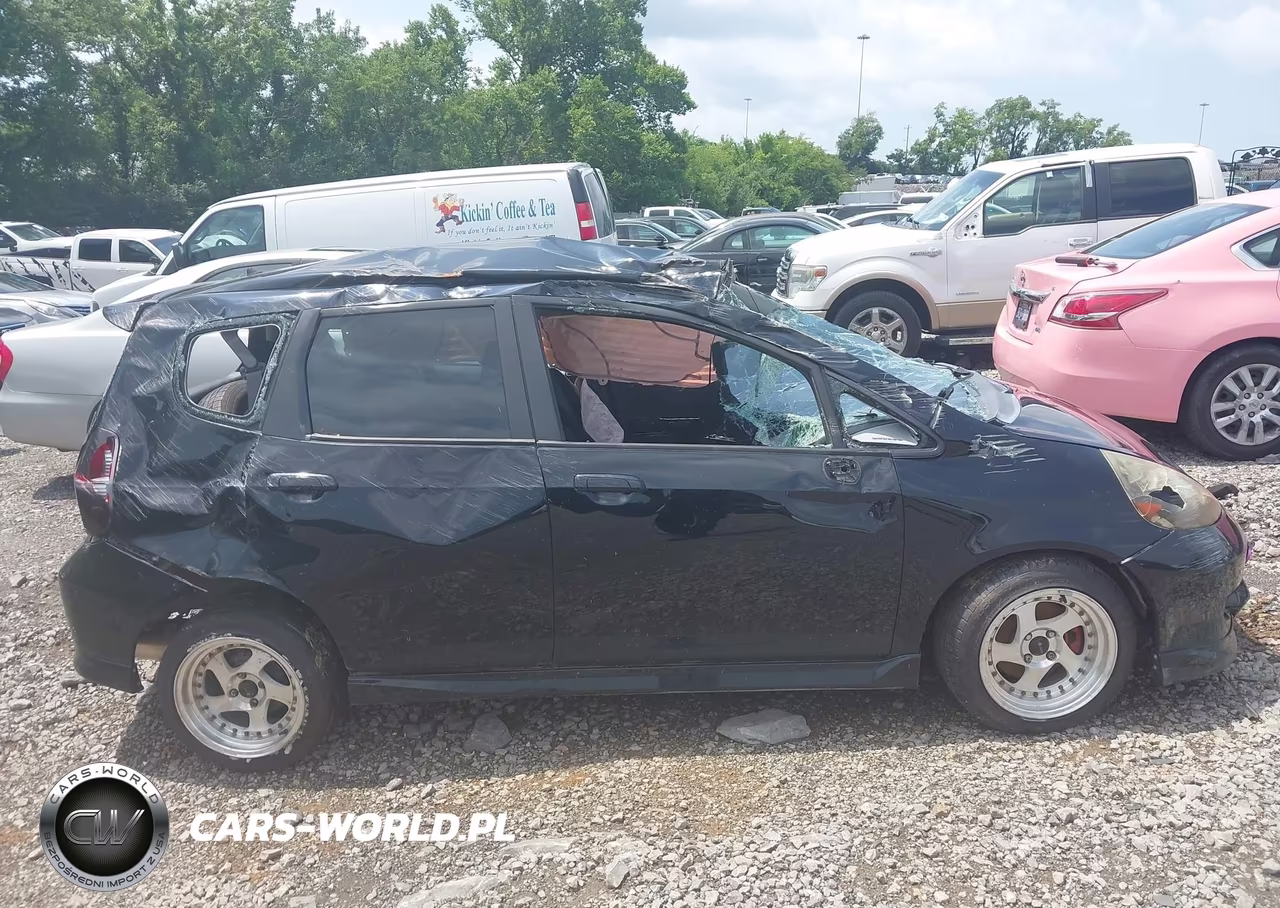 2007 Honda Fit Sport VIN:JHMGD37657S036181 - 13