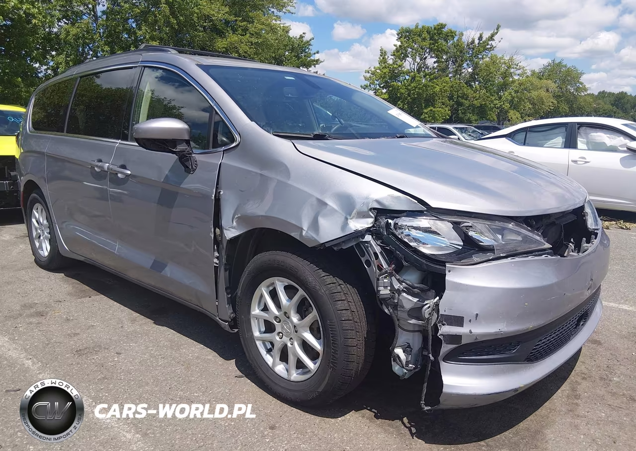 2021 Chrysler Voyager Lxi – zdjęcie 1 z 16