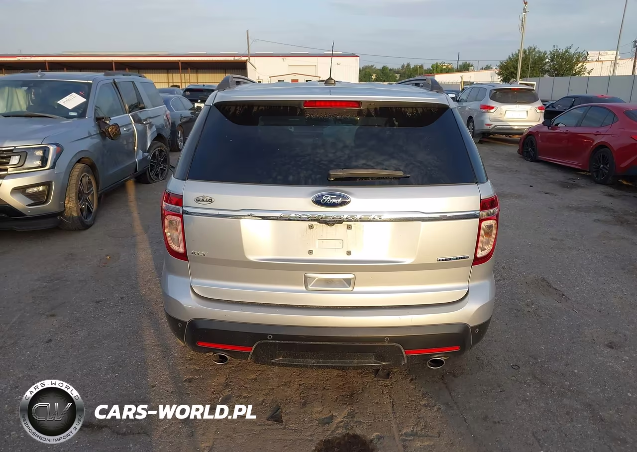 2015 Ford Explorer Xlt VIN:1FM5K7D82FGB66962 - 16