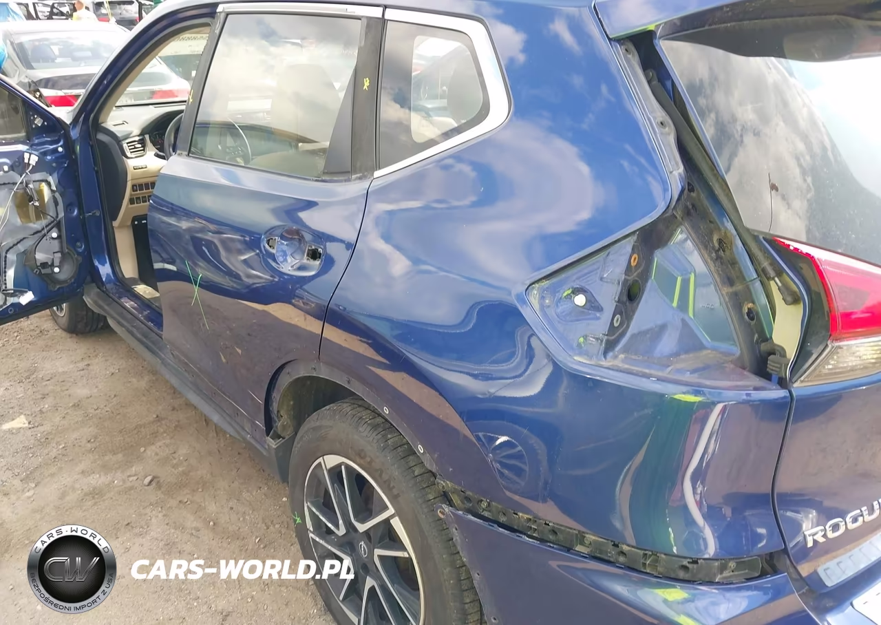2017 Nissan Rogue S VIN:JN8AT2MV8HW000614 - 18