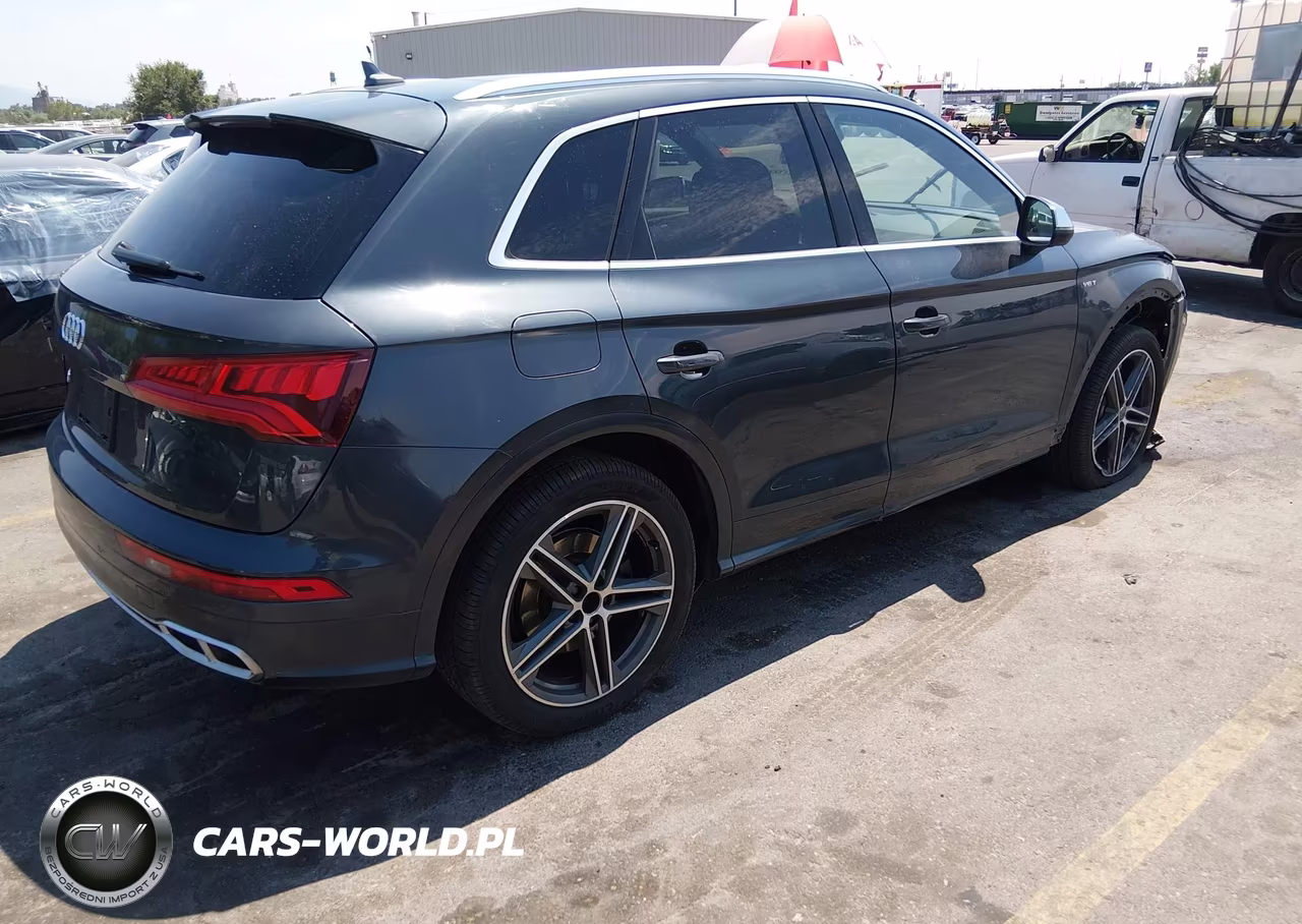 2018 Audi Sq5 3.0T Premium Plus VIN:WA1A4AFY0J2008353 - 4