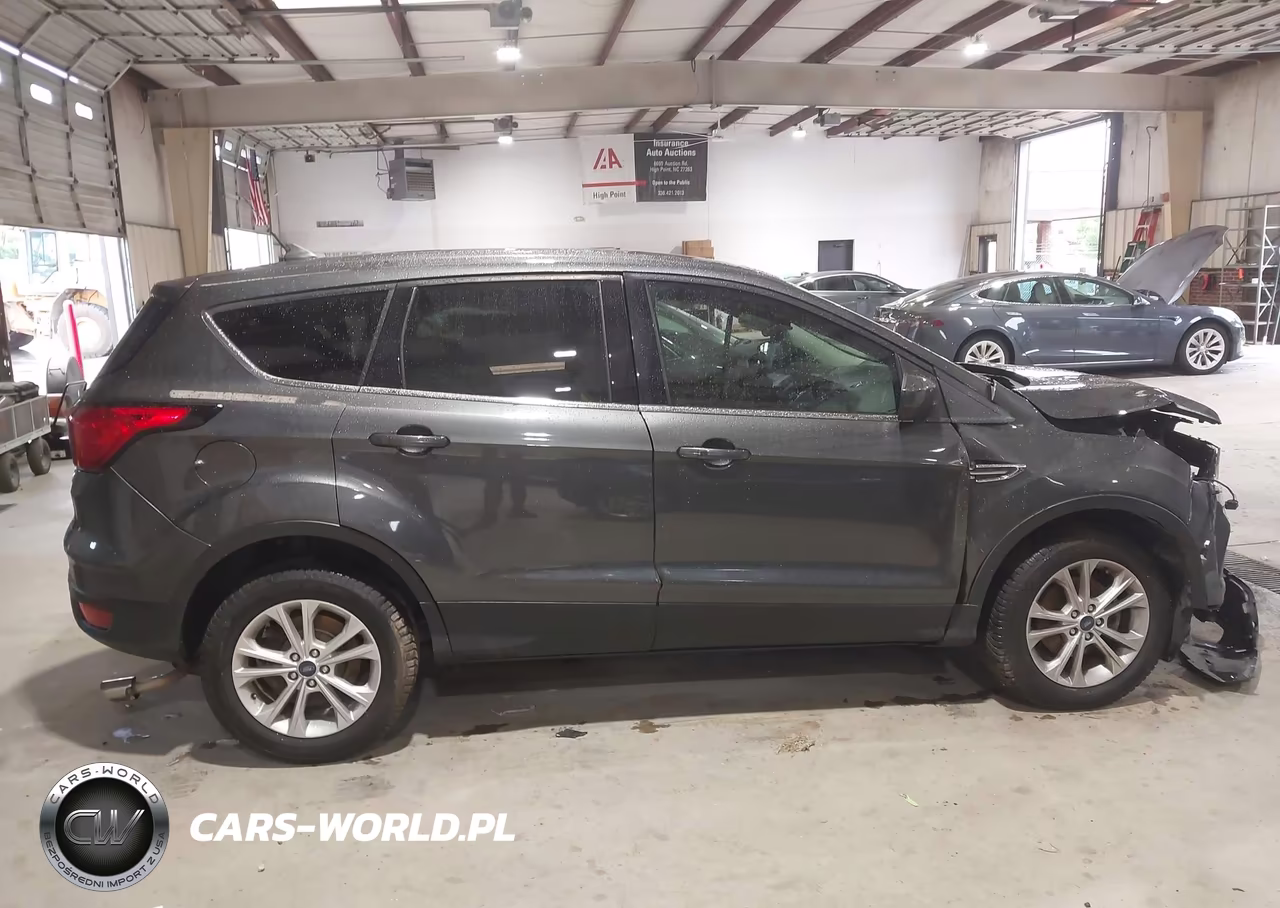 2019 Ford Escape Se VIN:1FMCU0GD0KUB93624 - 14