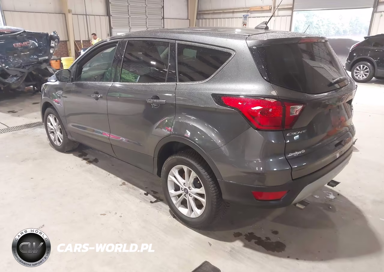 2019 Ford Escape Se VIN:1FMCU0GD0KUB93624 - 3
