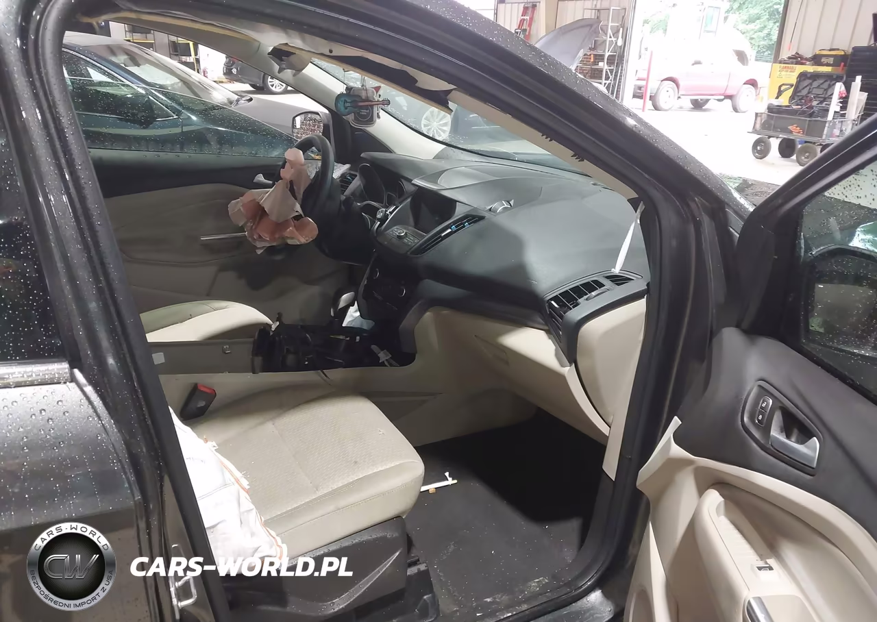 2019 Ford Escape Se VIN:1FMCU0GD0KUB93624 - 5