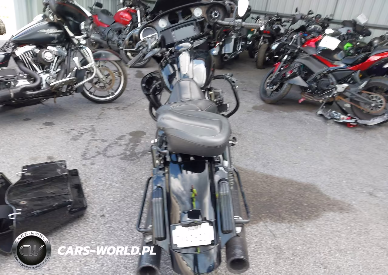2014 Harley-Davidson Flhx Street Glide VIN:1HD1KBM10EB668582 - 6