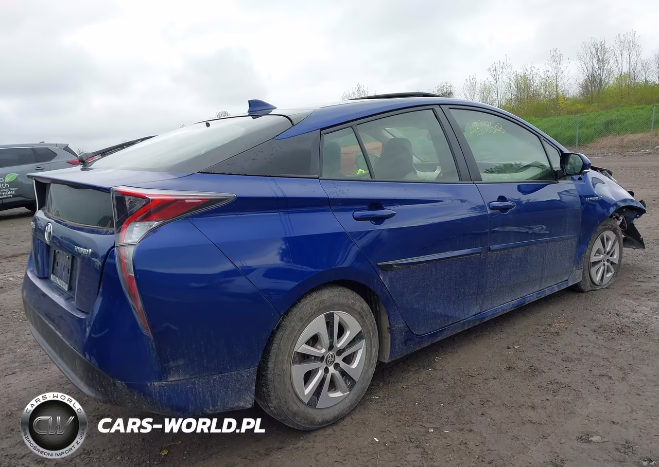 2016 Toyota Prius Three VIN:JTDKARFUXG3506769 - 4
