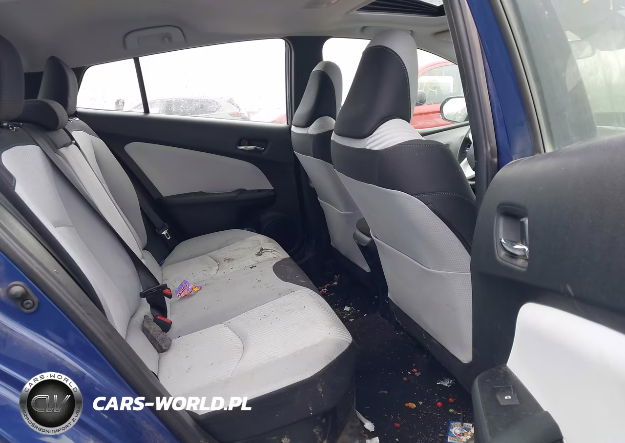 2016 Toyota Prius Three VIN:JTDKARFUXG3506769 - 8