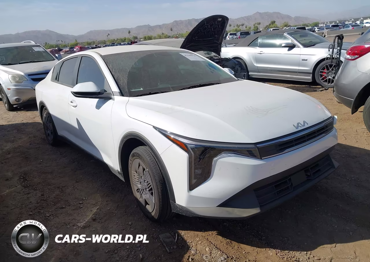 2026 Kia K4 Lx – zdjęcie 1 z 15
