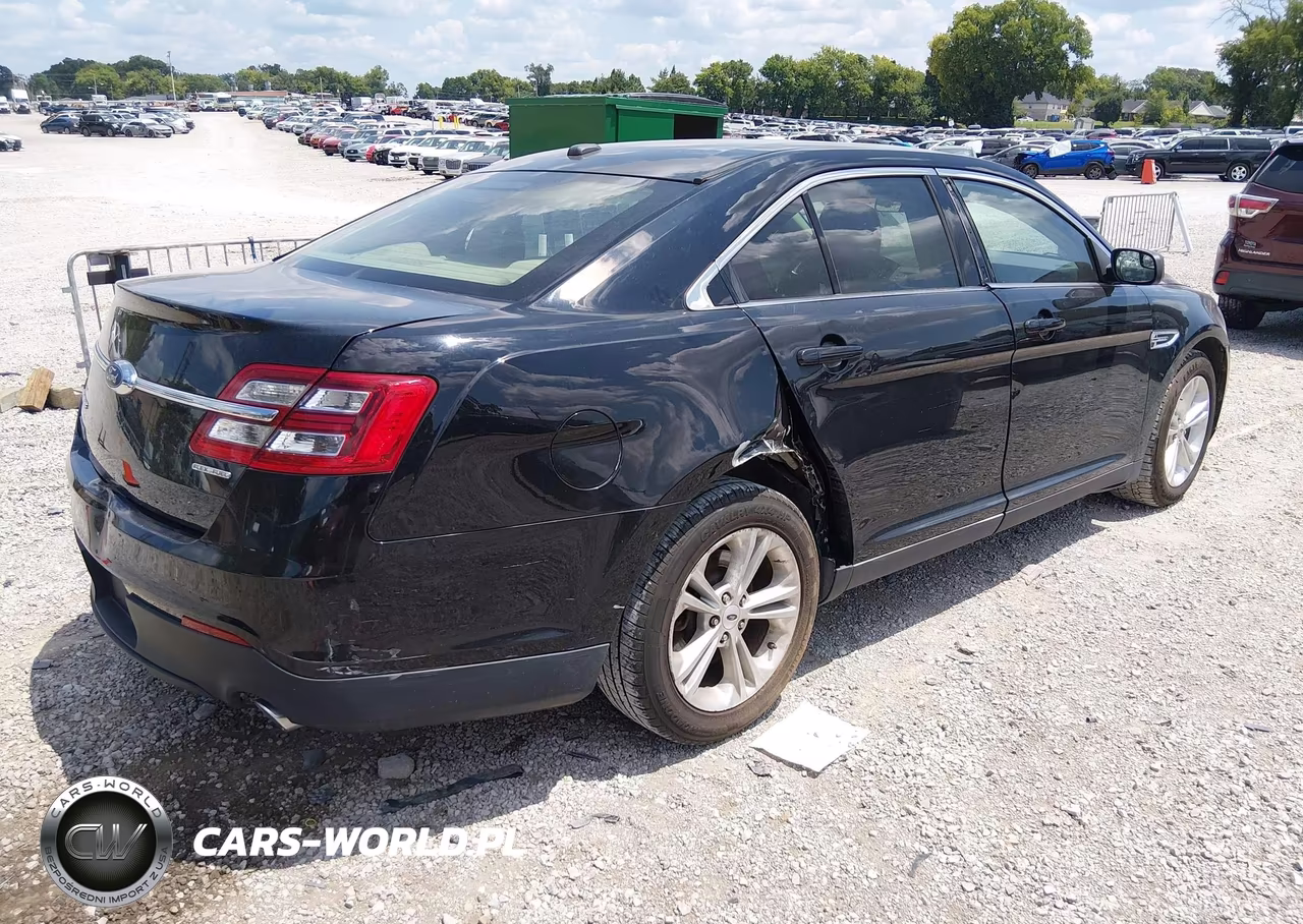 2017 Ford Taurus Se VIN:1FAHP2D81HG108212 - 4