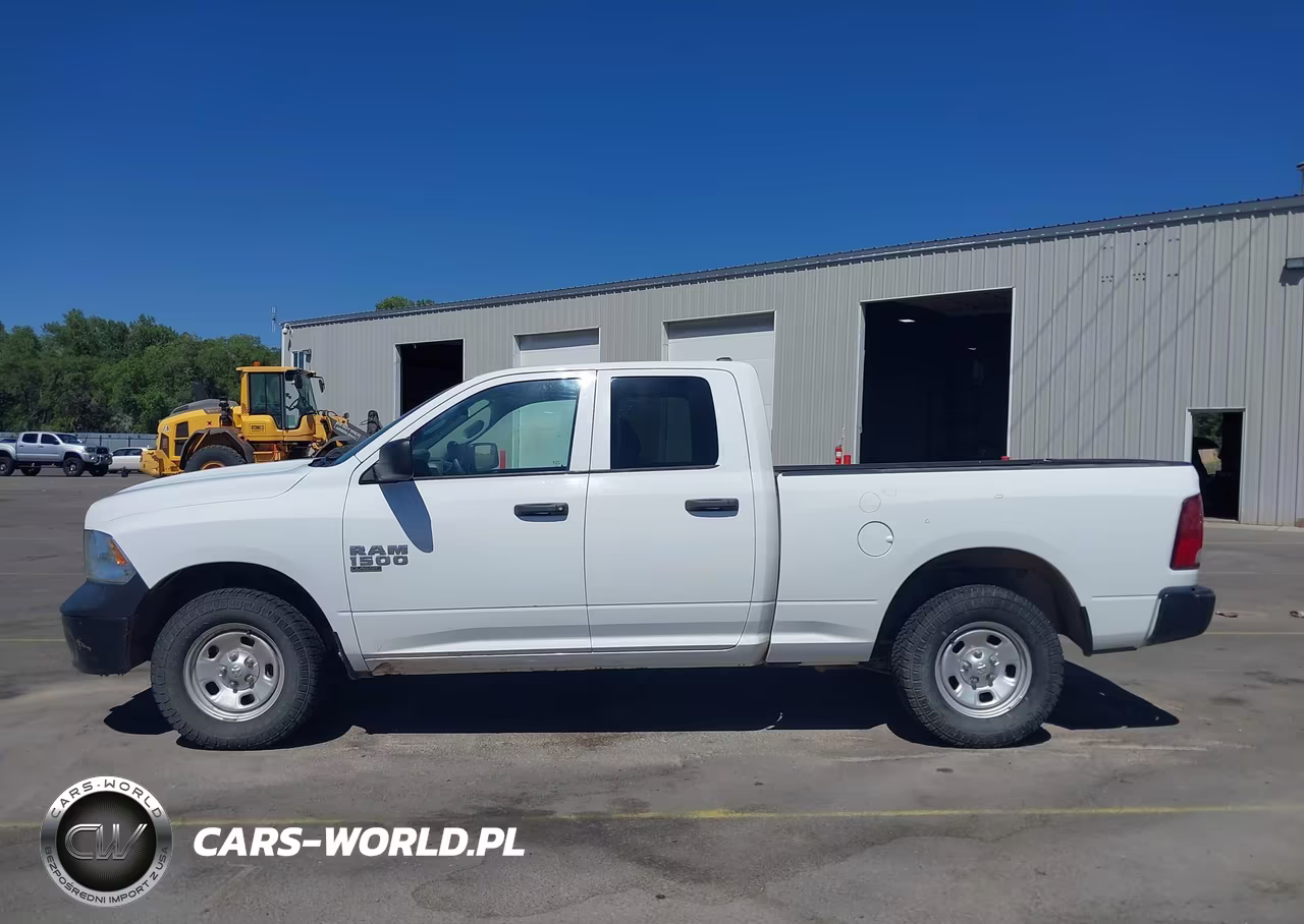2020 Ram 1500 Classic VIN:1C6RR7FG8LS156572 - 14