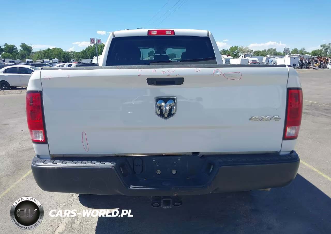 2020 Ram 1500 Classic VIN:1C6RR7FG8LS156572 - 16