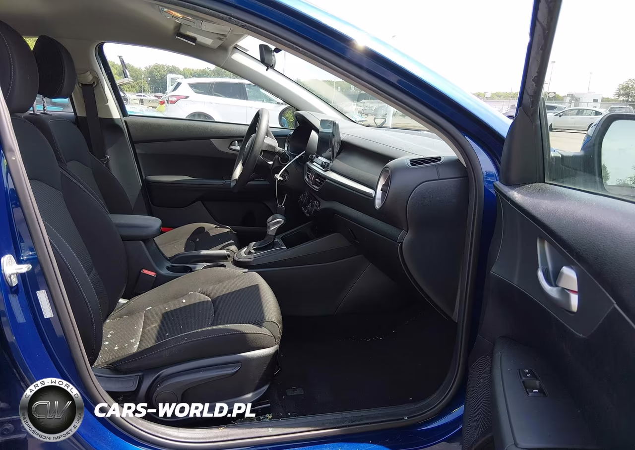 2019 Kia Forte Lxs VIN:3KPF24ADXKE125479 - 5