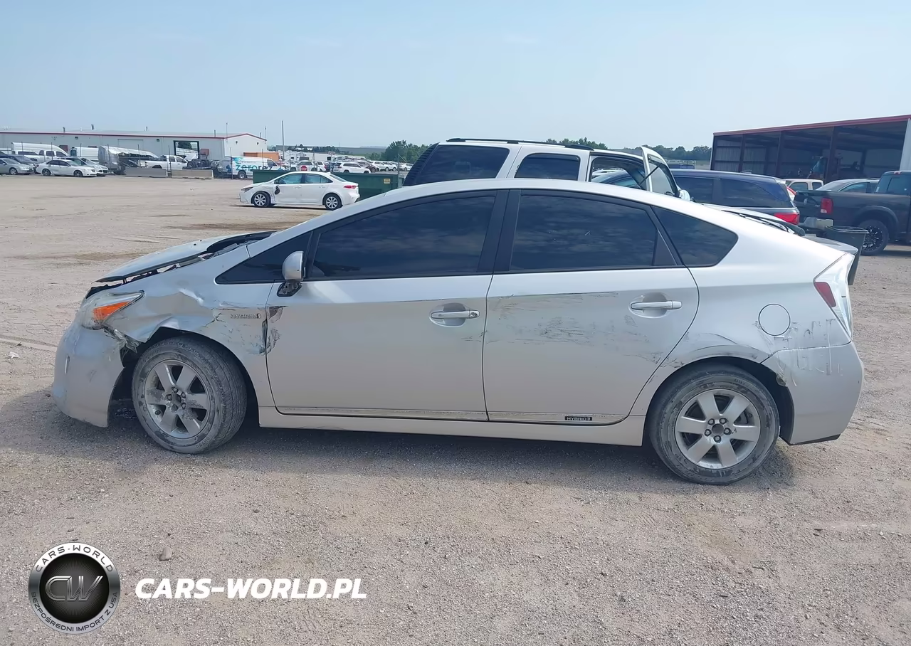 2014 Toyota Prius Two VIN:JTDKN3DU2E0376277 - 14