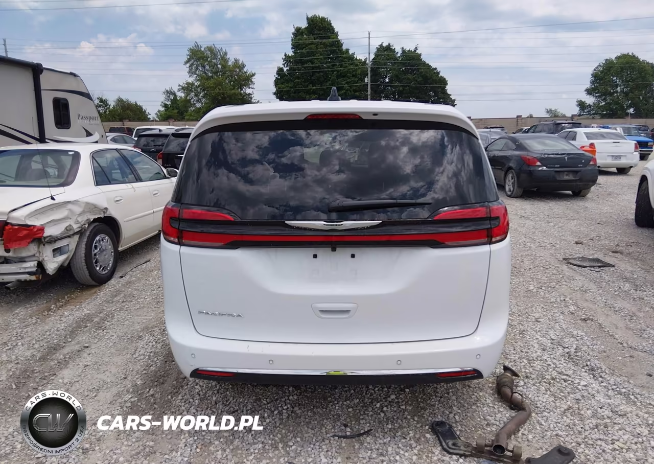 2026 Chrysler Pacifica Select VIN:2C4RC1BG5TR283553 - 16